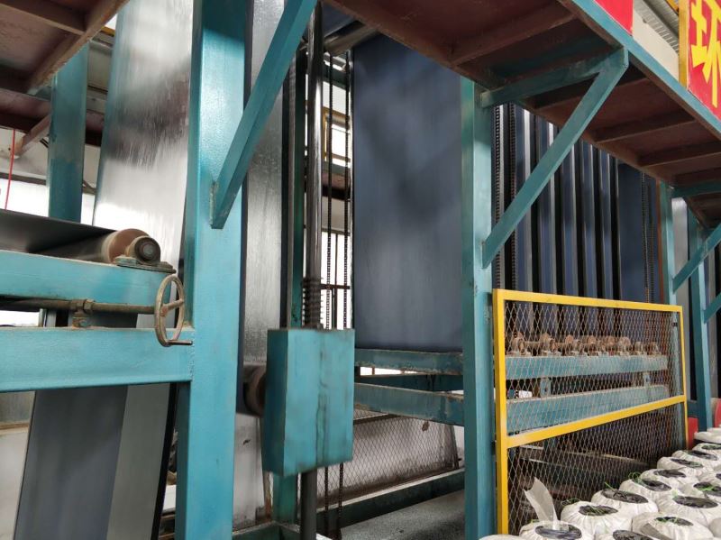 自粘防水卷材设备